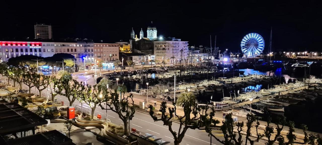 Le Belvedere Du Vieux Port Plages Centre Et Gare A Pied Saint-Raphaël Kültér fotó